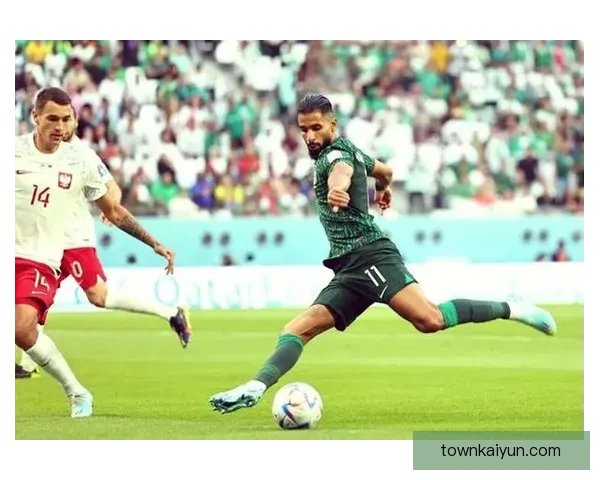 世界杯巨星故事：聚焦2022年卡塔尔赛事中的优秀球员表现与传奇瞬间